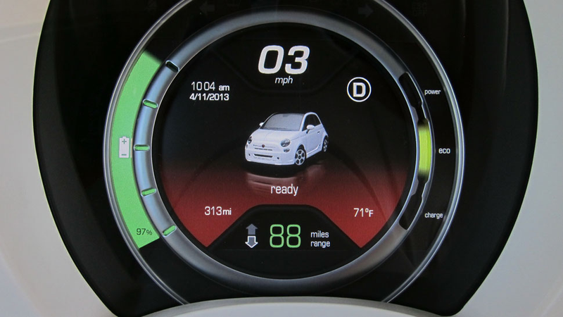 Illustration for article titled Fiat 500e Electric: The Jalopnik Review